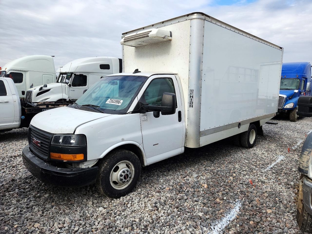 منظر 2023 GMC SAVANA CUT - REFRIGERATED BOX TRUCK، زاوية 1