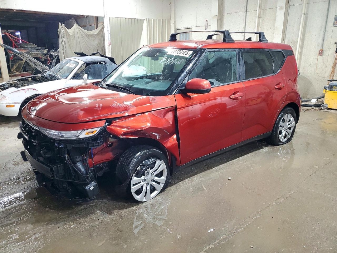 Vista de 2021 KIA SOUL LX, ángulo 1