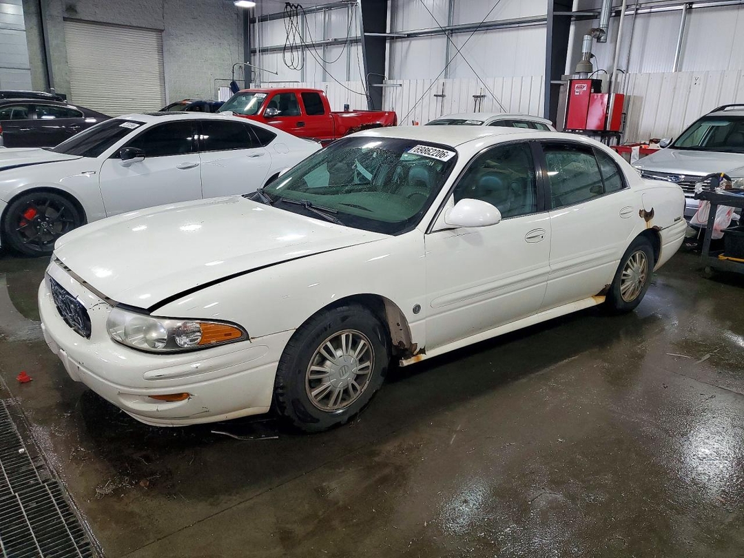منظر 2002 BUICK LESABRE CUSTOM، زاوية 1