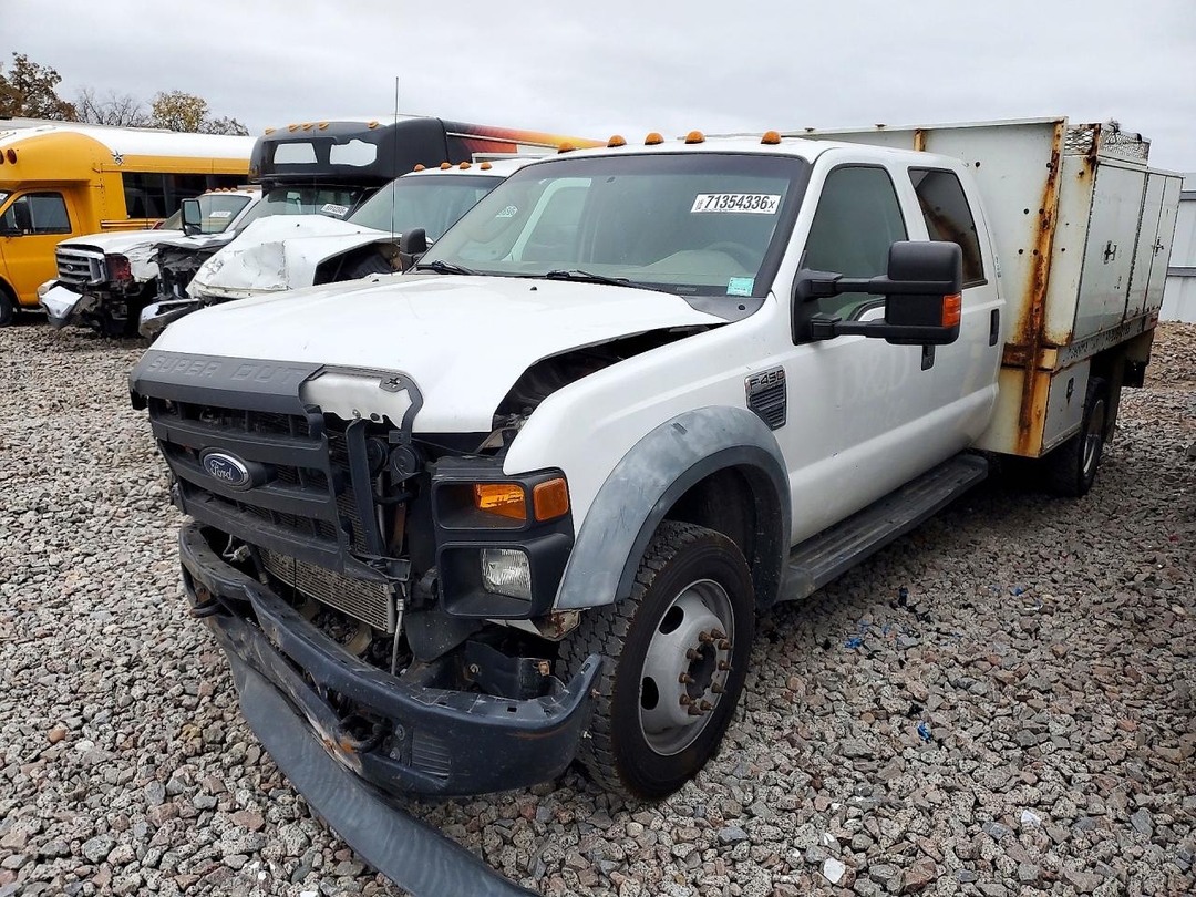 Vue de 2008 FORD F450 SUPER DUTY, angle 1