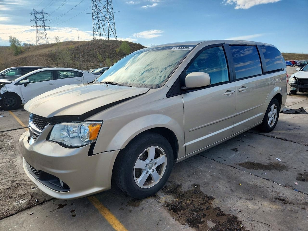 منظر 2012 DODGE GRAND CARAVAN SE، زاوية 1