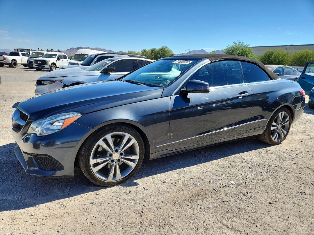 Вид 2014 MERCEDES-BENZ E 350, угол 1