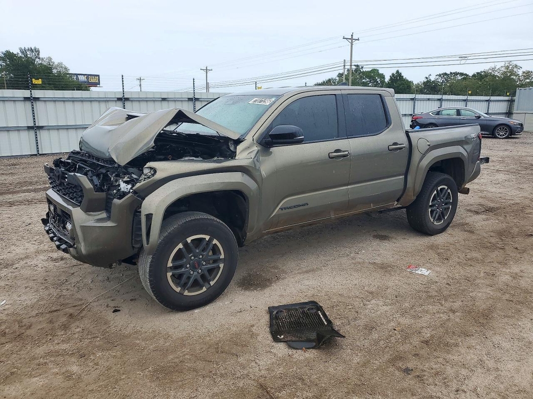 منظر 2024 TOYOTA TACOMA TRD SPORT، زاوية 1