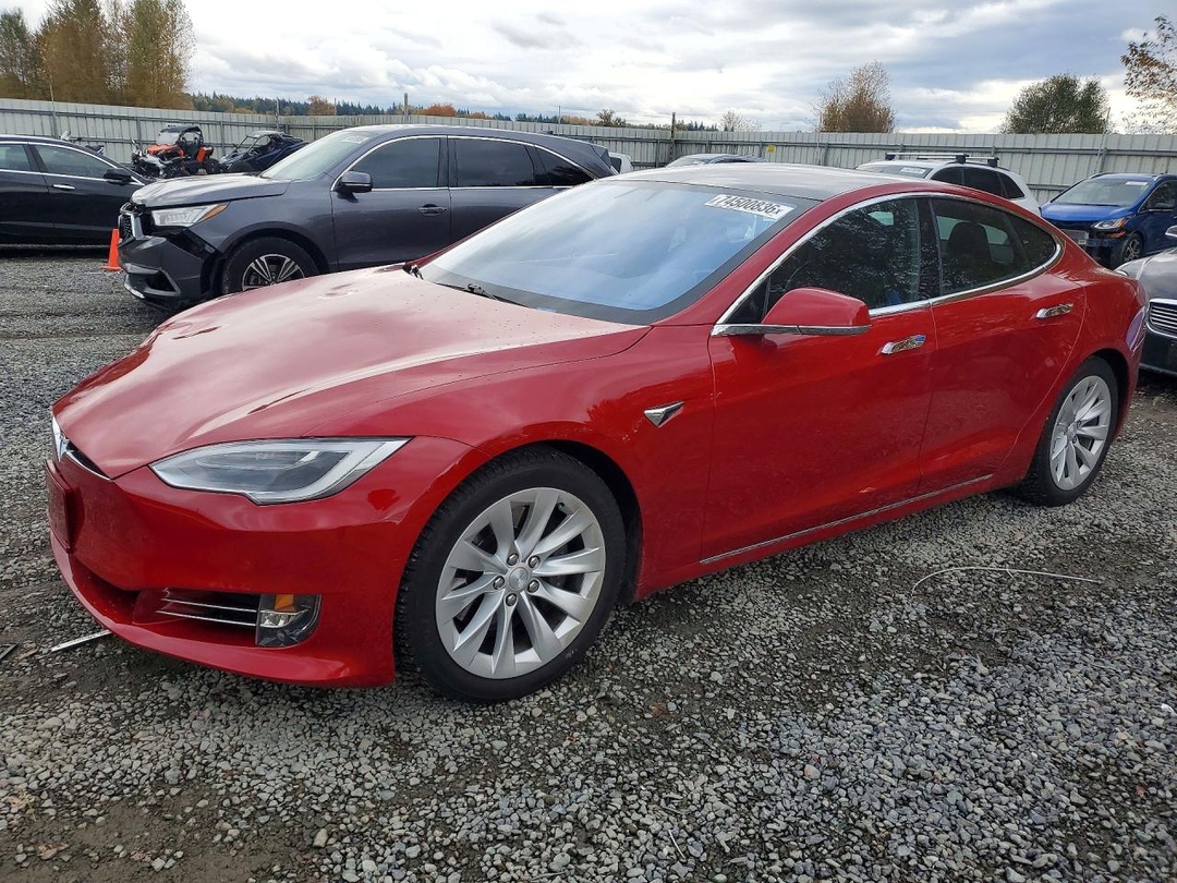 Vista de 2017 TESLA MODEL S, ángulo 1