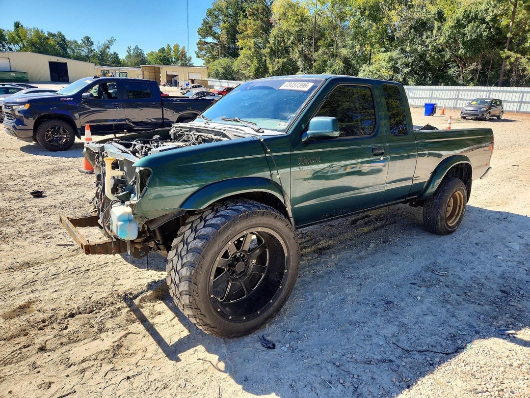 2000 NISSAN FRONTIER XE-V6 view, angle 1