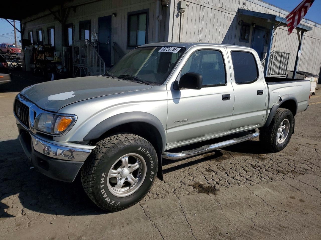 منظر 2001 TOYOTA TACOMA DOUBLE CAB PRERUNNER، زاوية 1