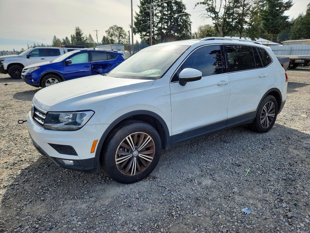 منظر 2019 VOLKSWAGEN TIGUAN SE، زاوية 1