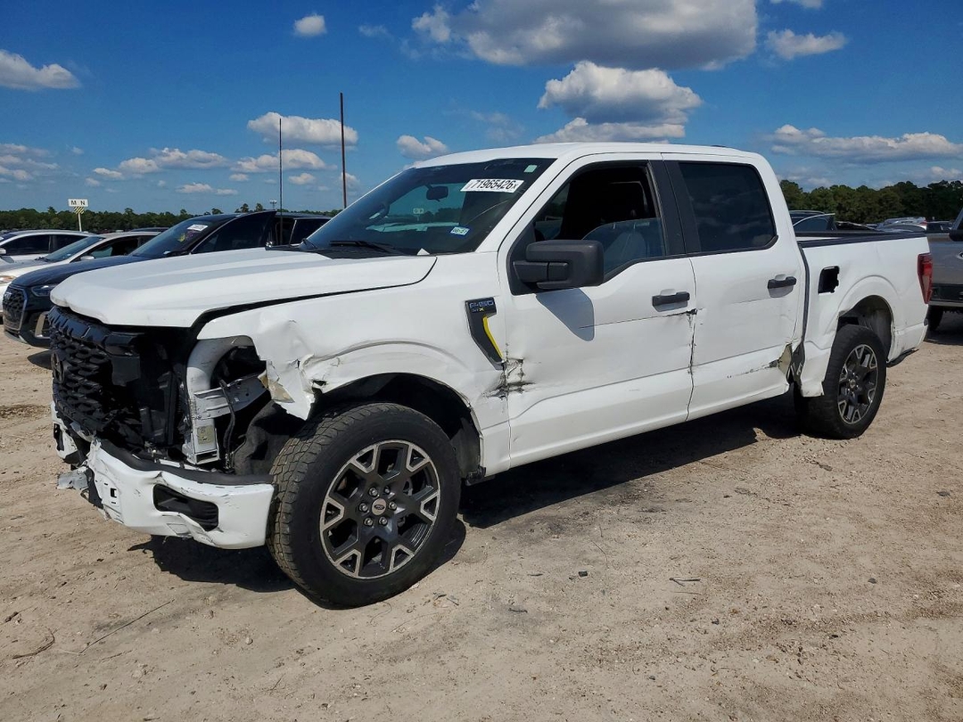 Vue de 2025 FORD F150 STX, angle 1