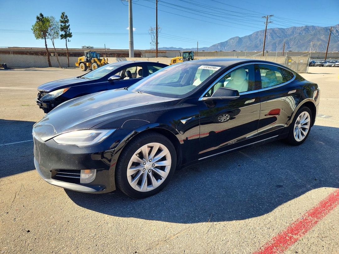 Vedere 2019 TESLA MODEL S, unghi 1