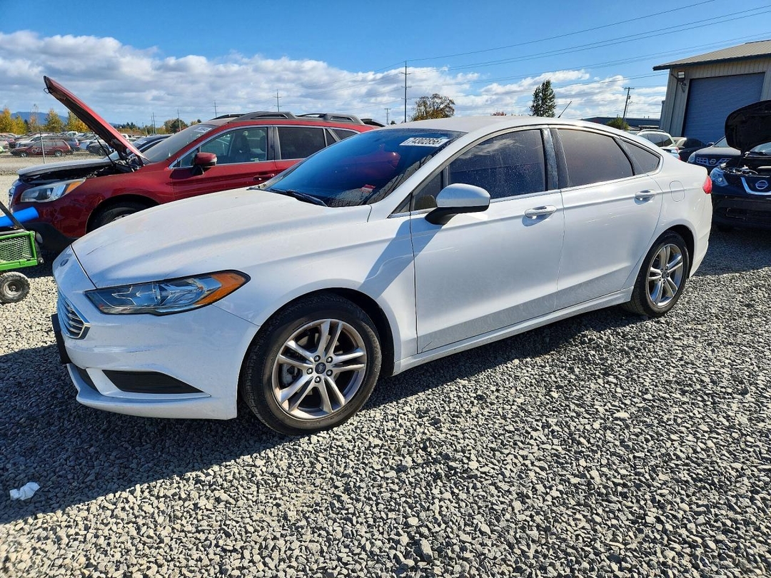Vue de 2018 FORD FUSION SE, angle 1