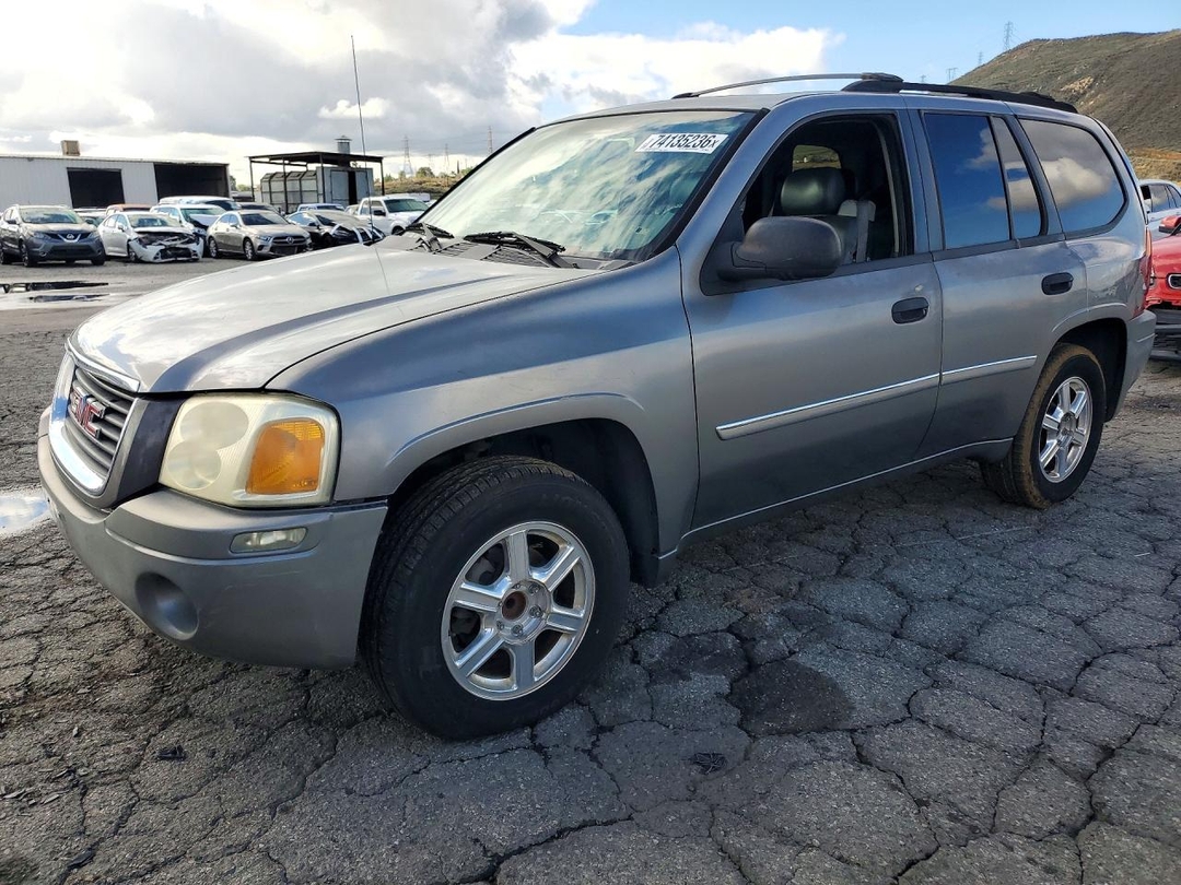 Vue de 2009 GMC ENVOY SLE, angle 1