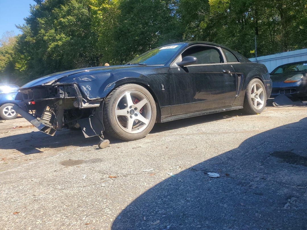 Vue de 1999 FORD MUSTANG COBRA SVT, angle 1