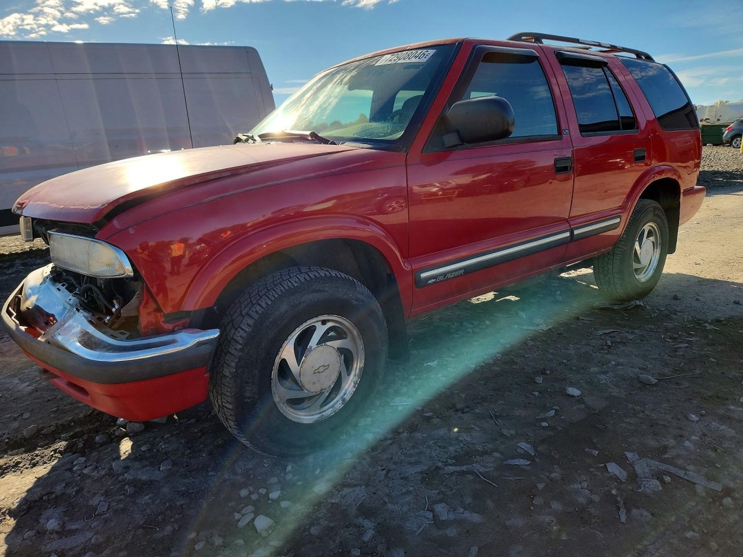 منظر 2000 CHEVROLET BLAZER، زاوية 1