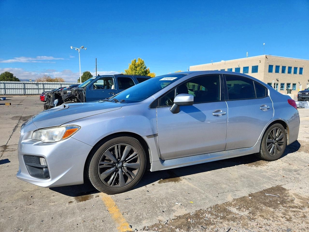 Vue de 2017 SUBARU WRX, angle 1