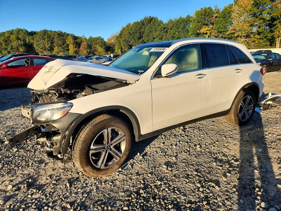 Vista de 2019 MERCEDES-BENZ GLC 300 4MATIC, ángulo 1