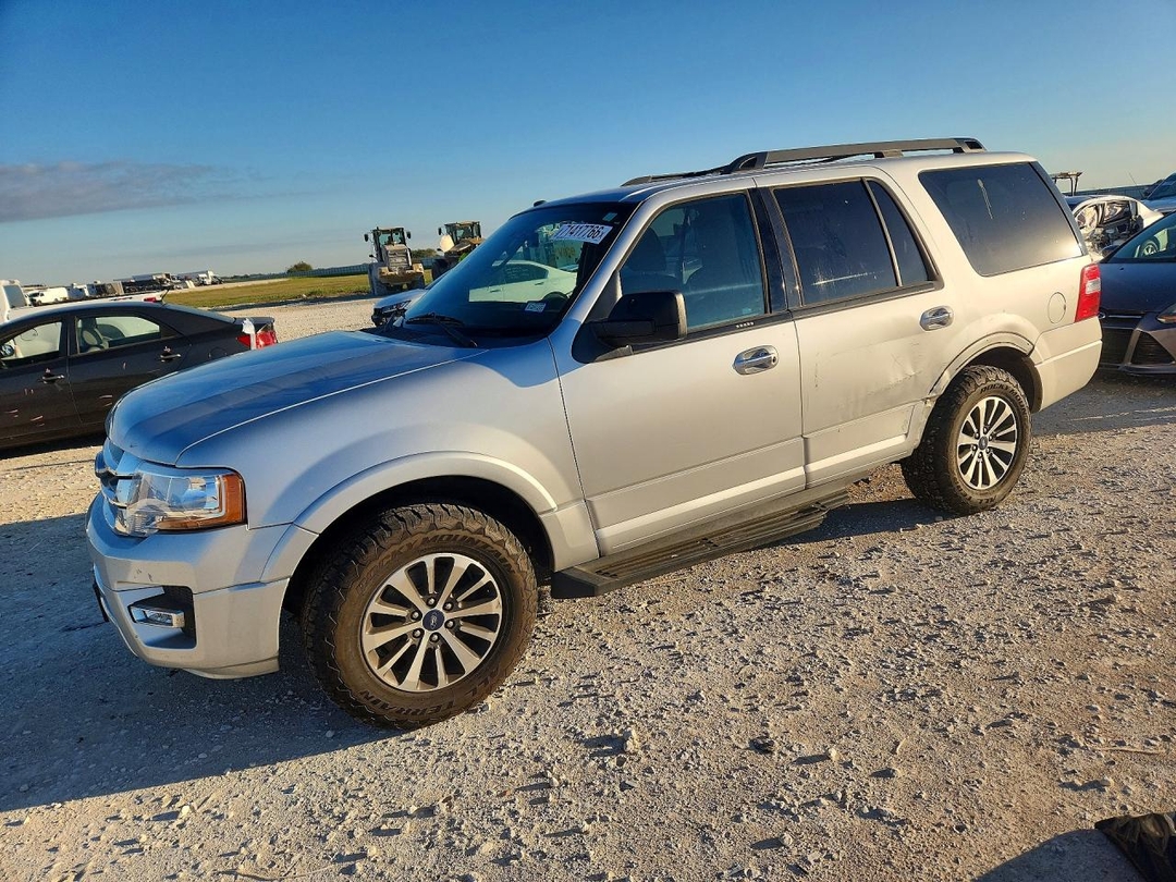 Vista de 2017 FORD EXPEDITION XLT, ángulo 1