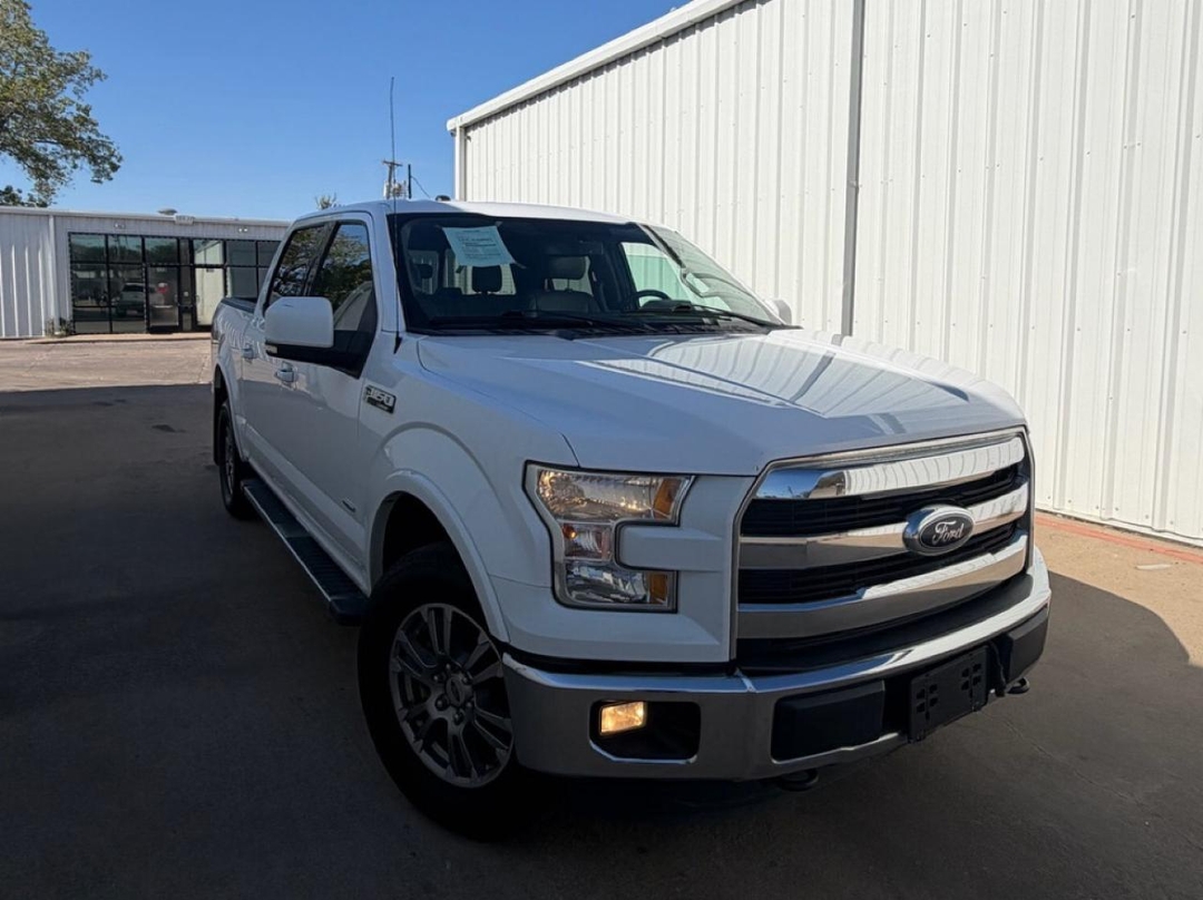 Vista de 2015 FORD F150 SUPERCREW, ángulo 1