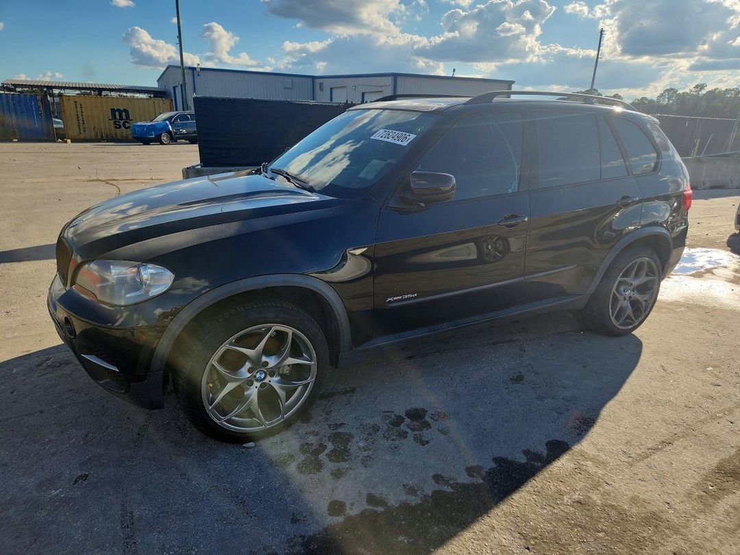 Вид 2013 BMW X5 XDRIVE35D, угол 1