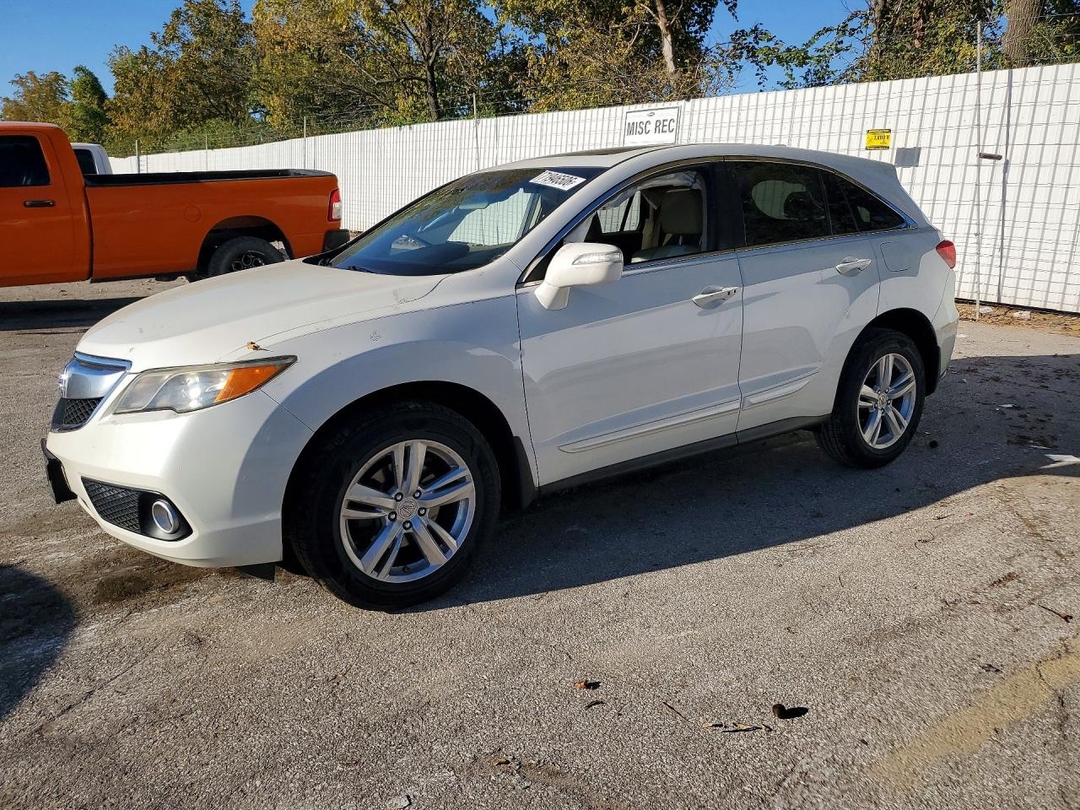 Vue de 2014 ACURA RDX TECHNOLOGY, angle 1