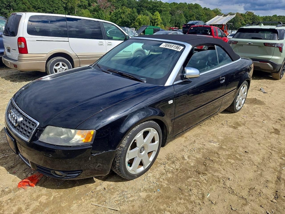 Vista de 2005 AUDI S4 QUATTRO CABRIOLET, ángulo 1