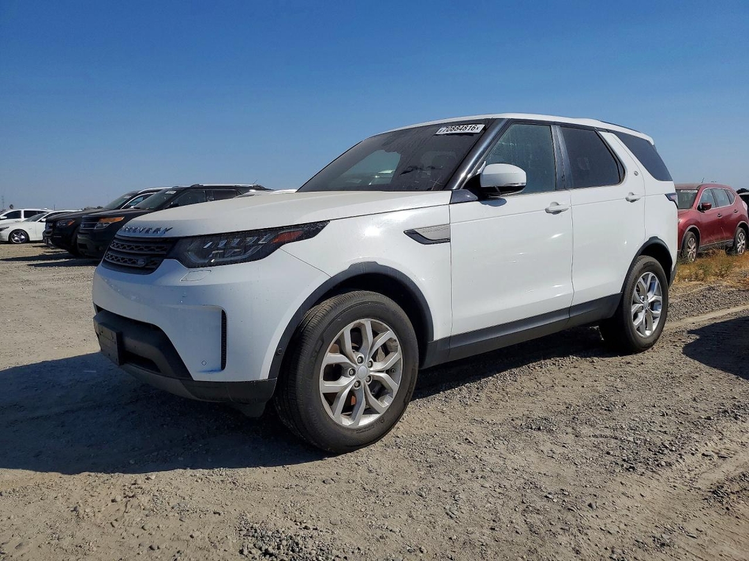 Vue de 2020 LAND ROVER DISCOVERY SE, angle 1