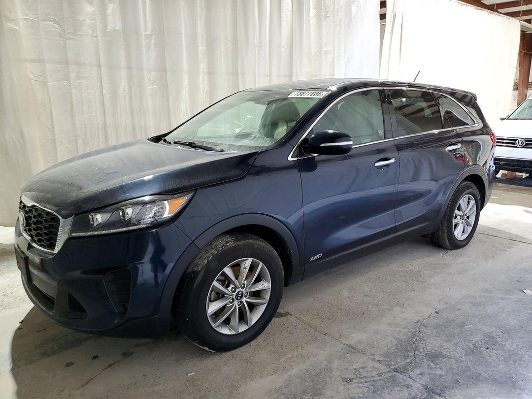 Vue de 2019 KIA SORENTO LX, angle 1