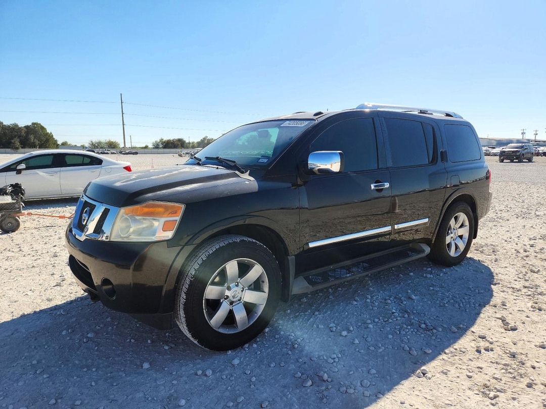 Vue de 2013 NISSAN ARMADA SV, angle 1