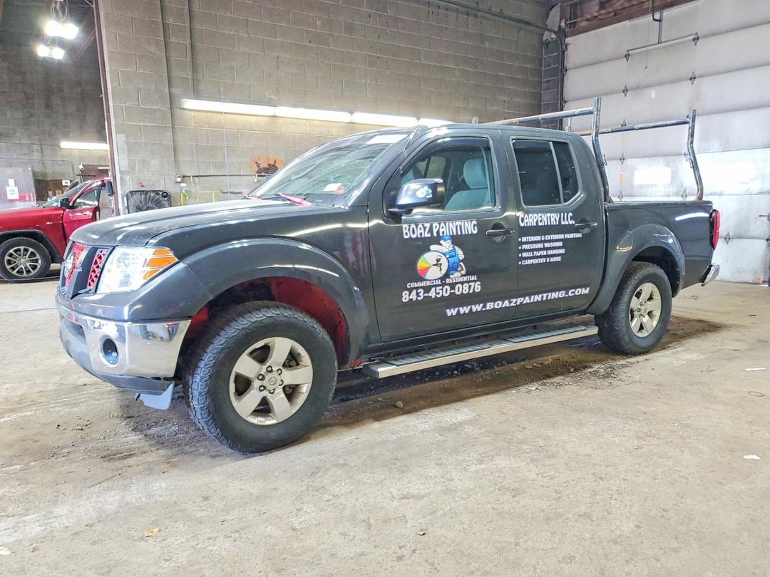 Вид 2010 NISSAN FRONTIER SE V6, угол 1