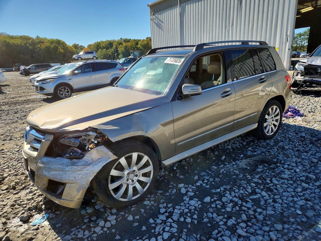 Vue de 2010 MERCEDES-BENZ GLK 350 4MATIC, angle 1