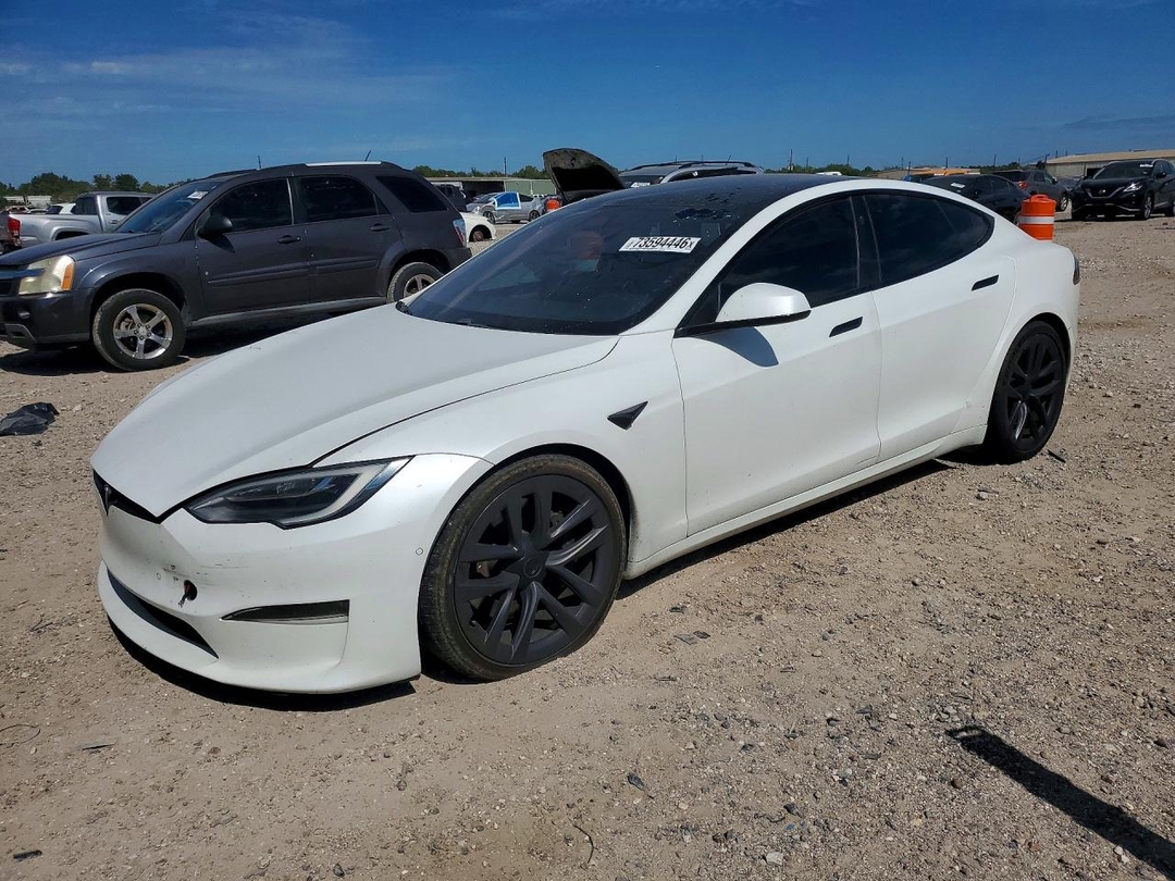 Vue de 2022 TESLA MODEL S, angle 1