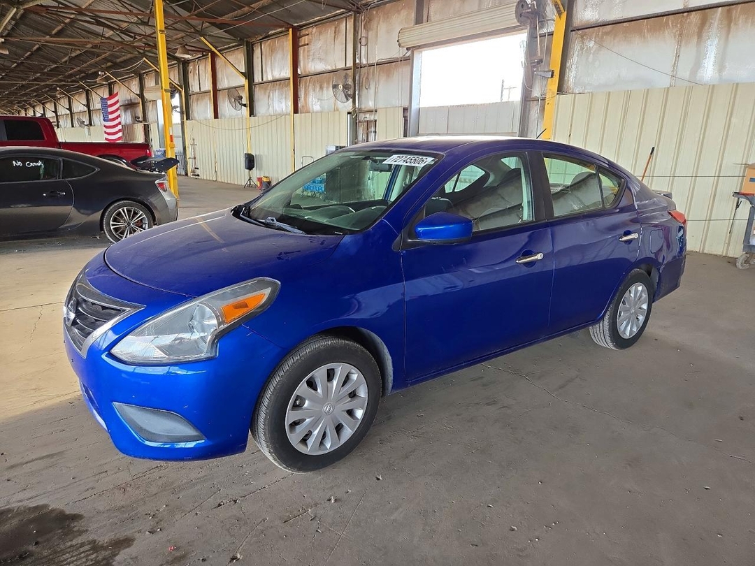 Vue de 2016 NISSAN VERSA 1.6, angle 1