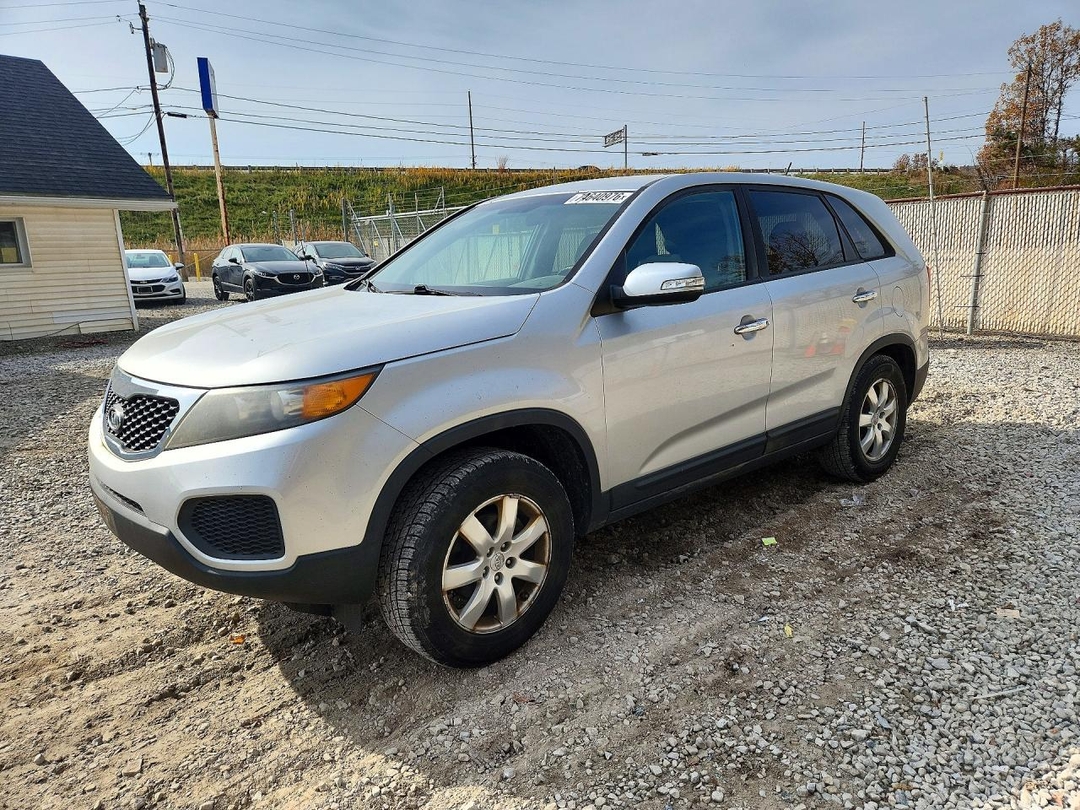 Vista de 2012 KIA SORENTO LX, ángulo 1