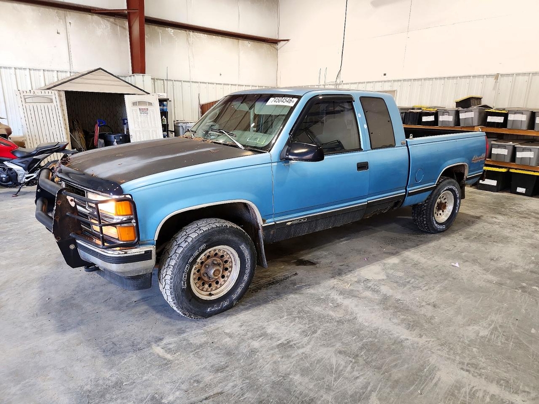 منظر 1995 CHEVROLET GMT-400 K1500، زاوية 1