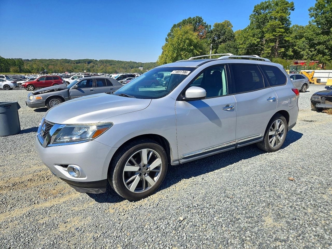 Vista de 2014 NISSAN PATHFINDER PLATINUM, ángulo 1