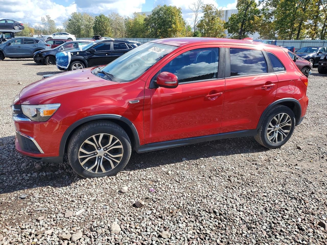 Vista de 2018 MITSUBISHI OUTLANDER SPORT ES, ángulo 1