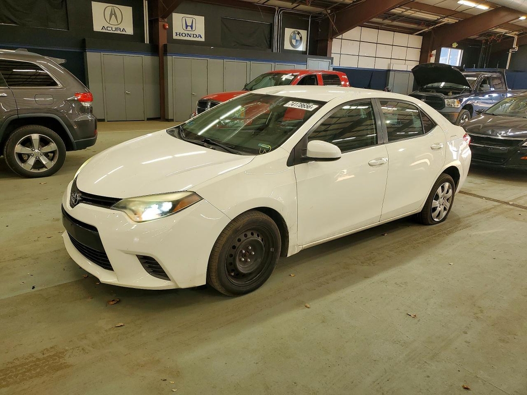 Вид 2016 TOYOTA COROLLA LE, угол 1