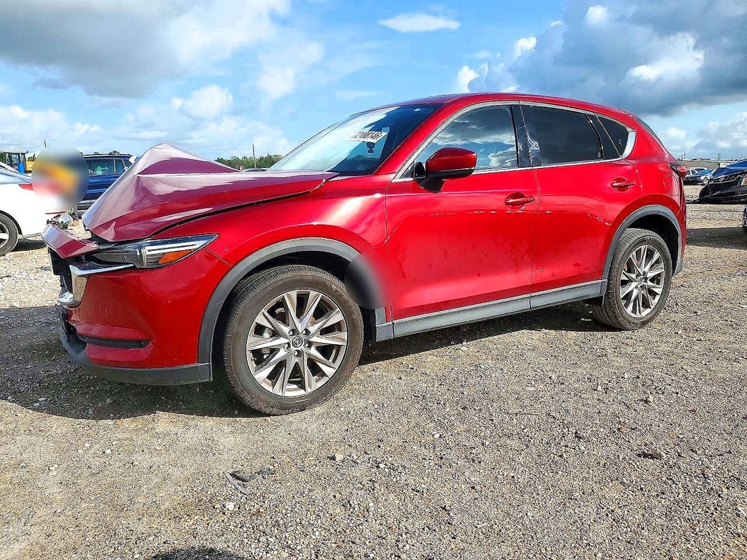 Vue de 2019 MAZDA CX-5 GRAND TOURING, angle 1