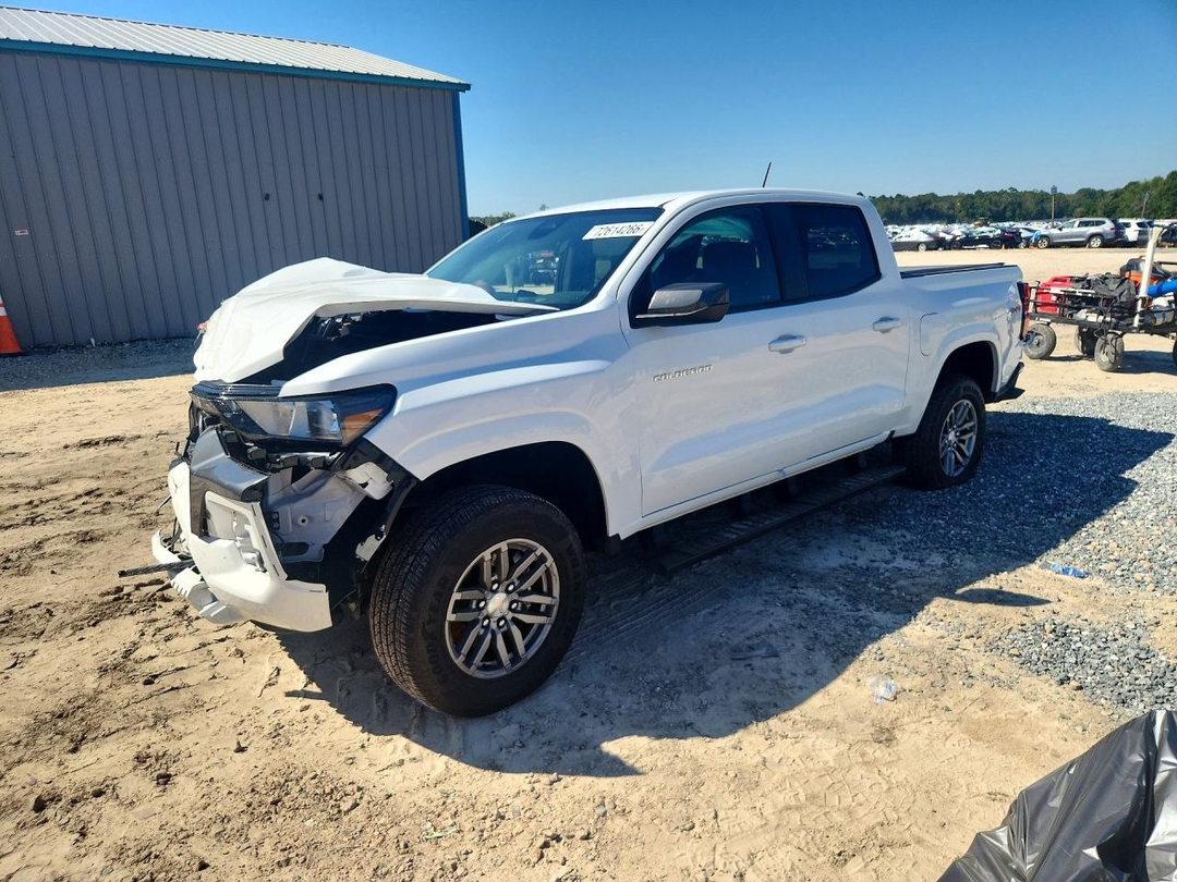 منظر 2024 CHEVROLET COLORADO LT، زاوية 1