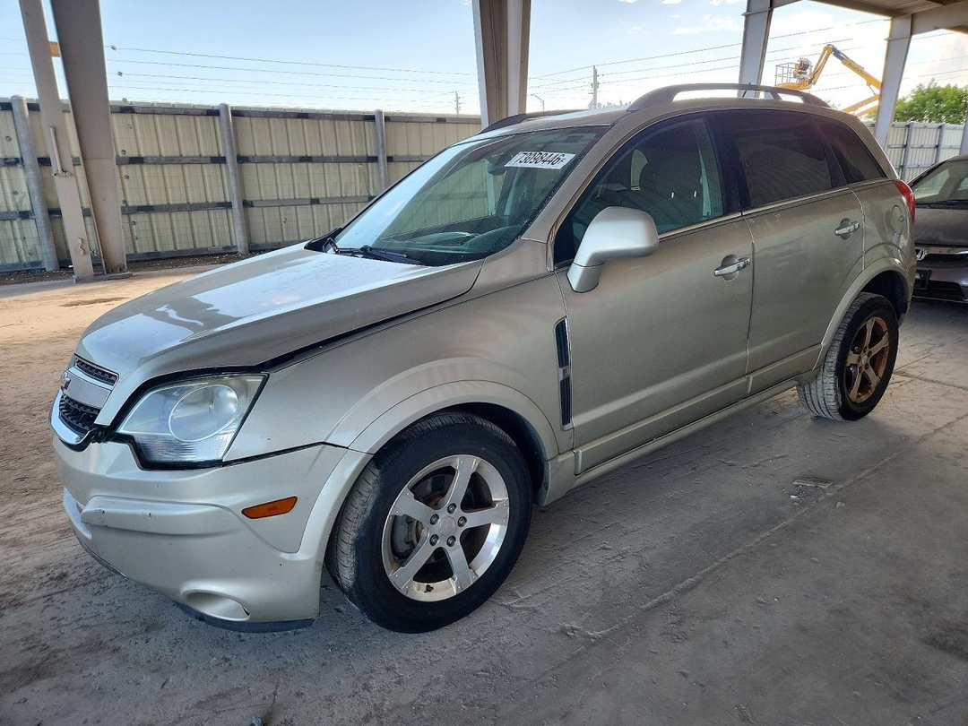منظر 2014 CHEVROLET CAPTIVA LT، زاوية 1