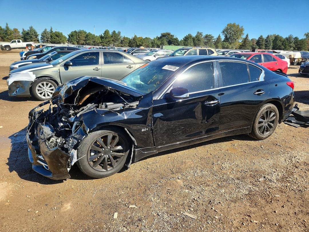 منظر 2016 INFINITI Q50 3.0T PREMIUM، زاوية 1