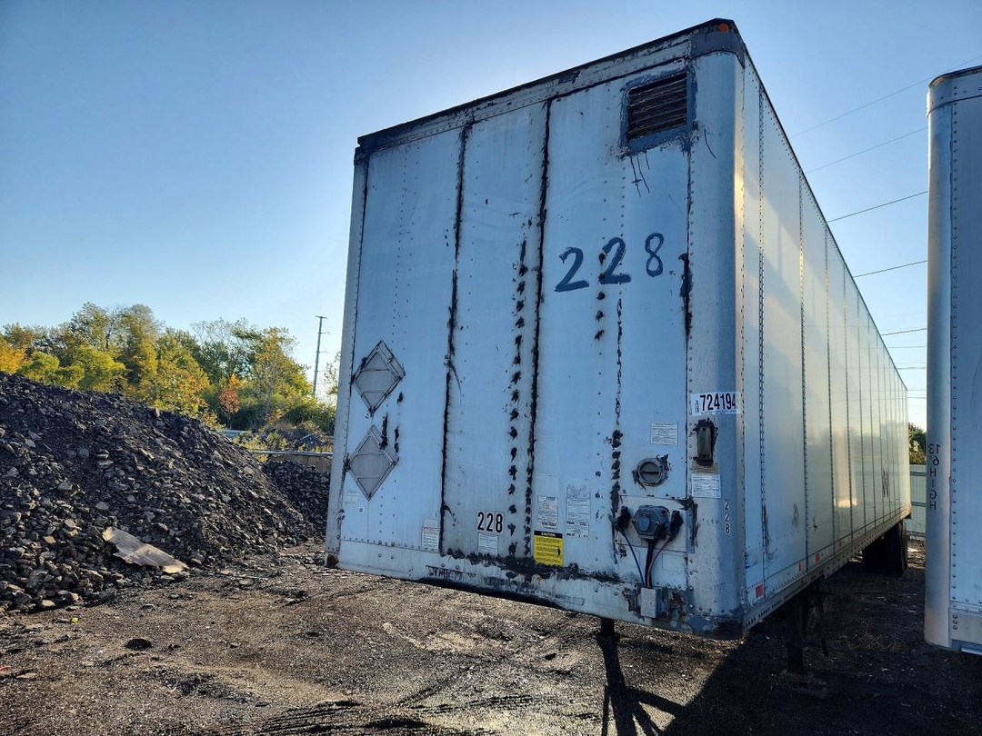 Vue de 2006 STOUGHTON ZGPVW-535T-S-C-AR DRY VAN TRAILER, angle 1