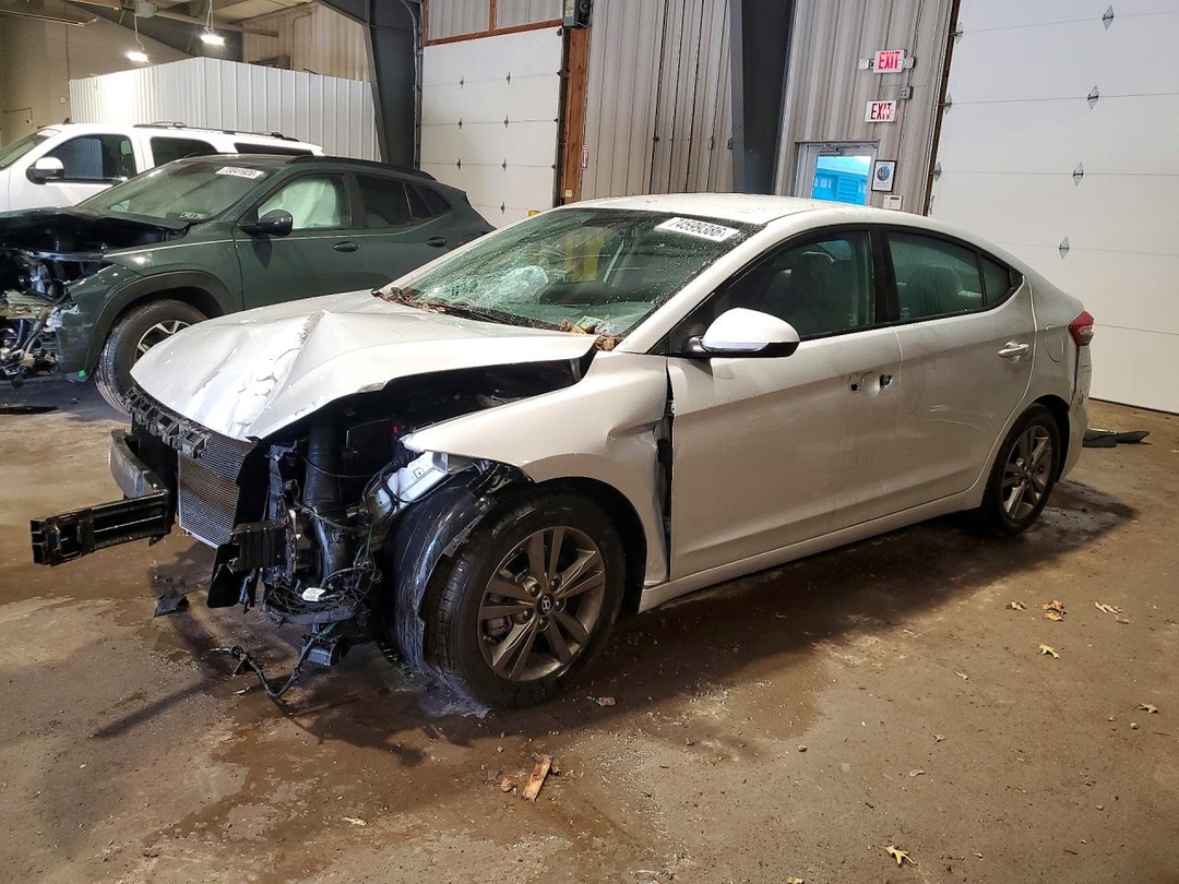 Vue de 2018 HYUNDAI ELANTRA SEL, angle 1