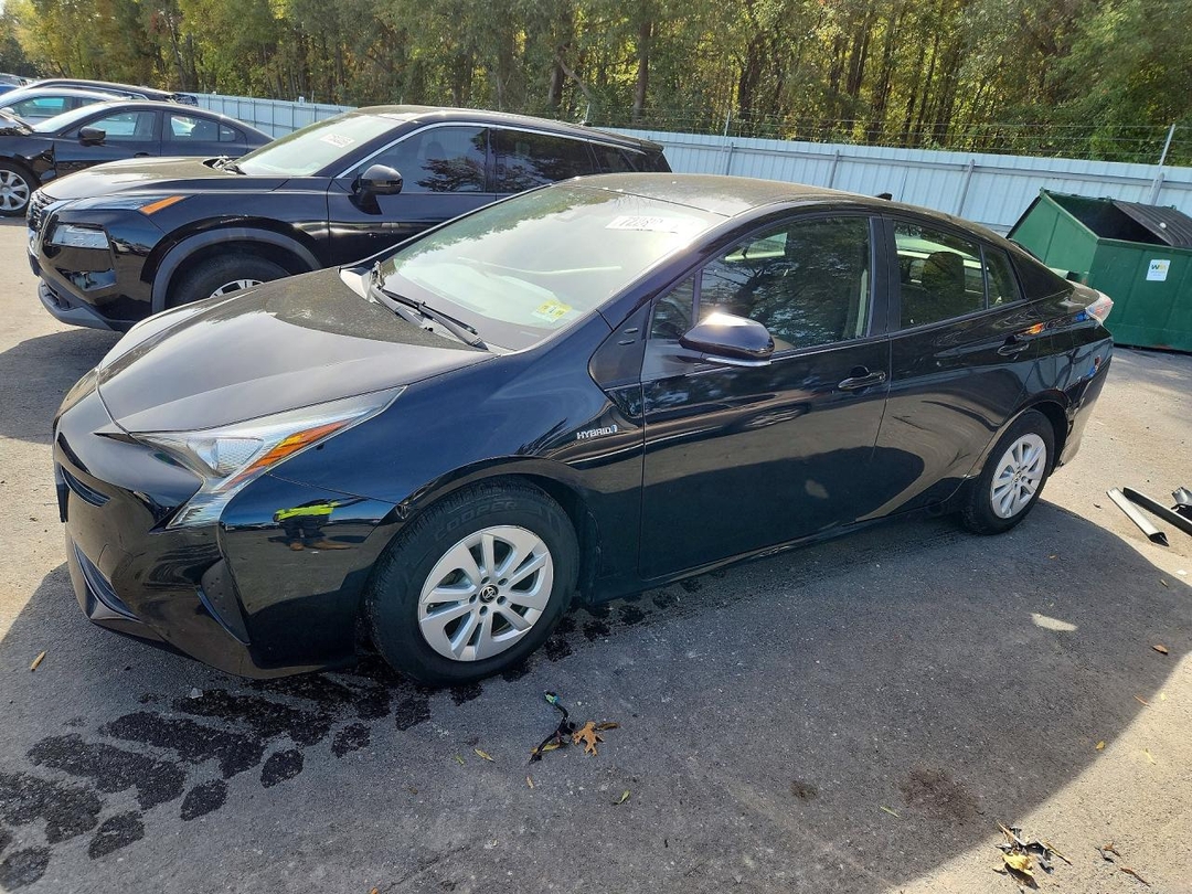 Вид 2017 TOYOTA PRIUS TWO, угол 1