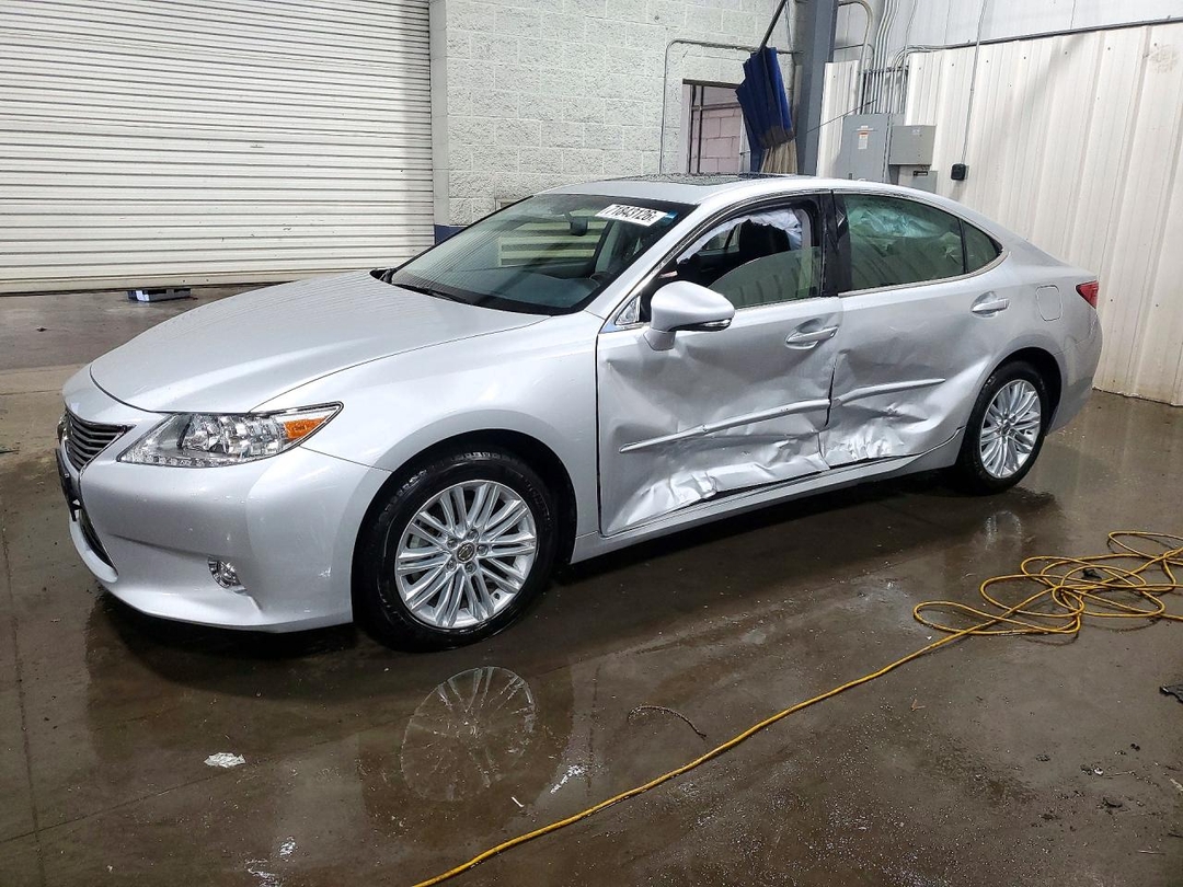 Vista de 2014 LEXUS ES 350, ángulo 1