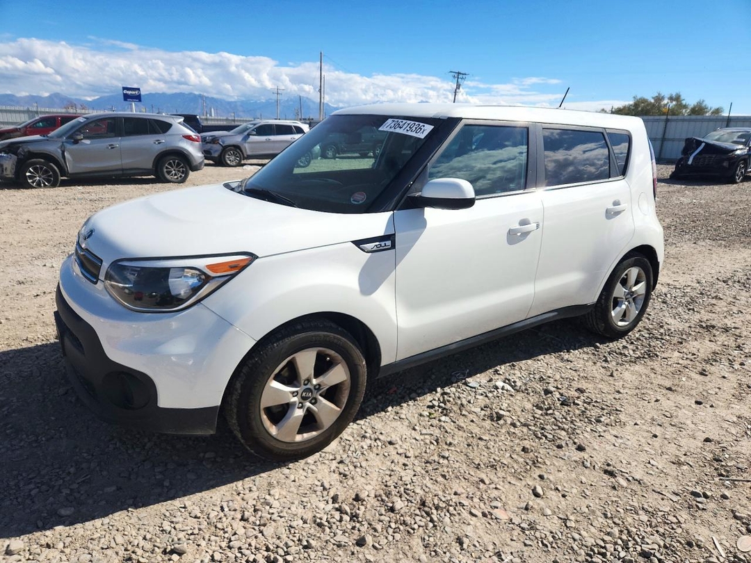 منظر 2018 KIA SOUL BASE، زاوية 1