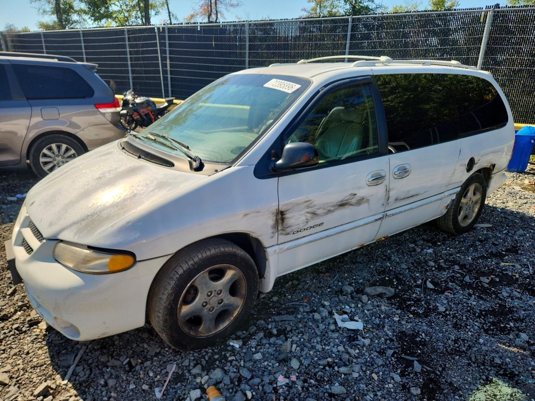 Vue de 1999 DODGE GRAND CARAVAN ES, angle 1