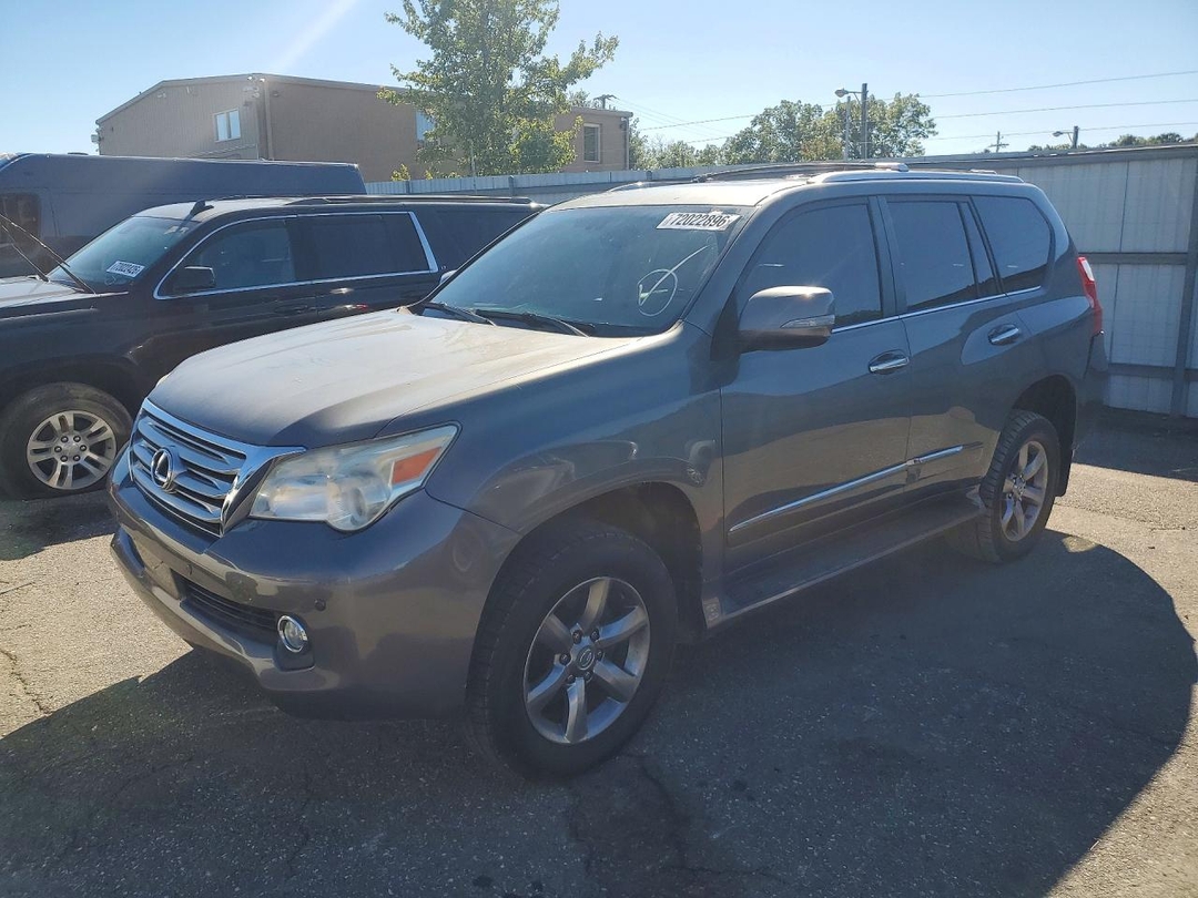 Вид 2013 LEXUS GX 460, угол 1