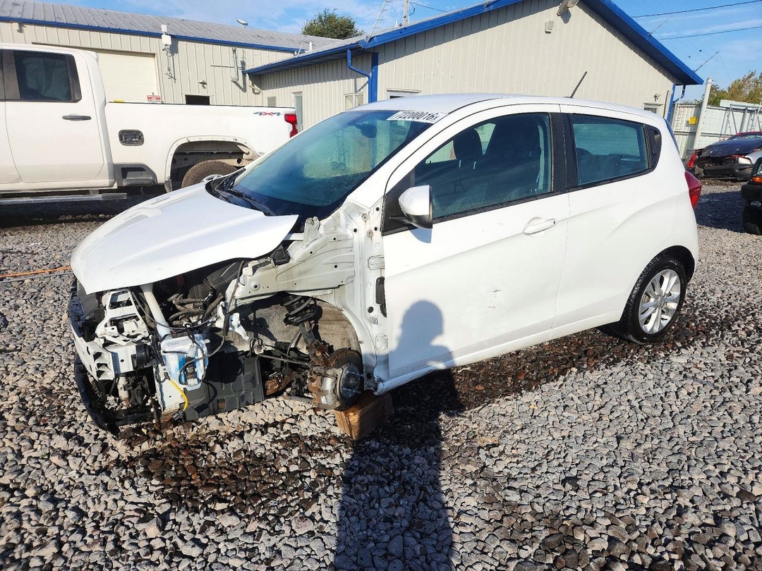 Vue de 2019 CHEVROLET SPARK 1LT, angle 1