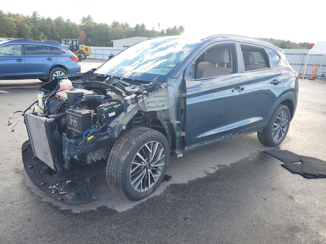 Vista de 2021 HYUNDAI TUCSON SEL, ángulo 1