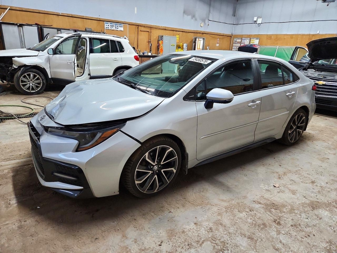 منظر 2021 TOYOTA COROLLA SE، زاوية 1